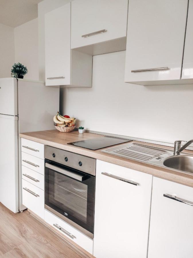 Studio Apartment Sanya #2 Lubiana Esterno foto
