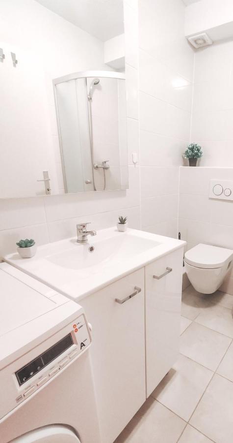Studio Apartment Sanya #2 Lubiana Esterno foto